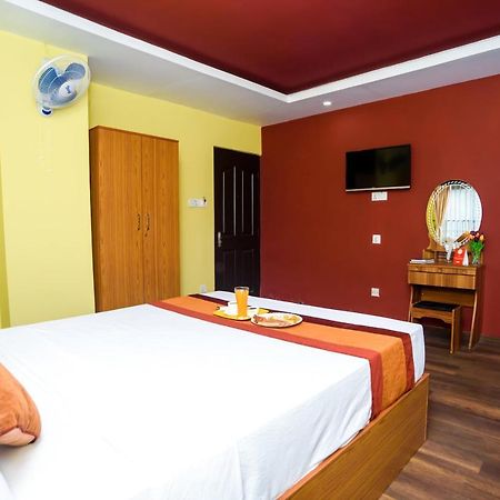 Oyo 105 Hotel Travel Inn Катманду Экстерьер фото