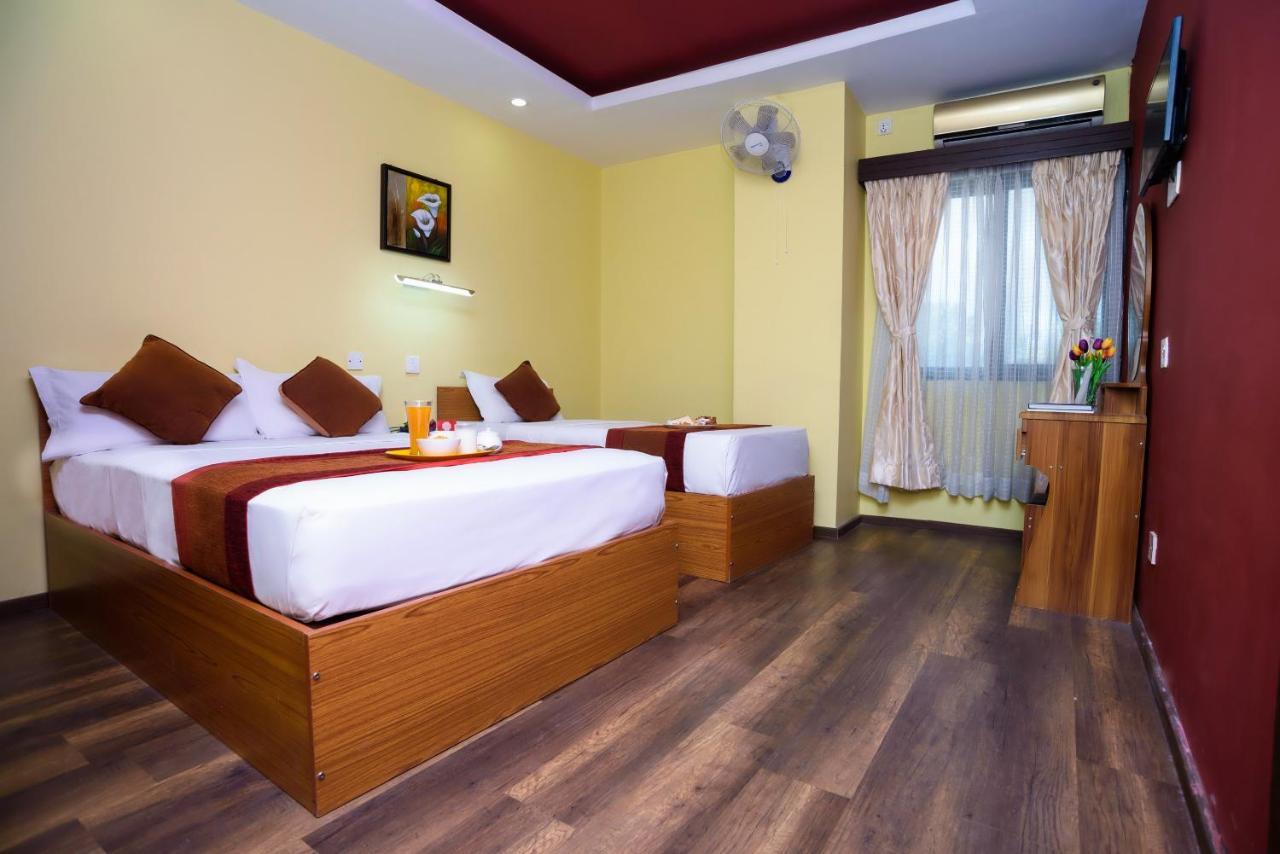Oyo 105 Hotel Travel Inn Катманду Экстерьер фото